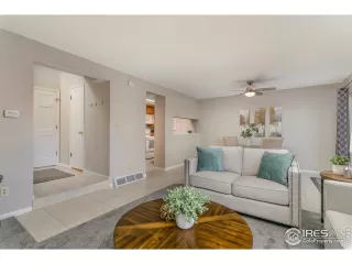 Photo #6: 957428 Listing