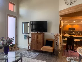 Photo #2: 957437 Listing