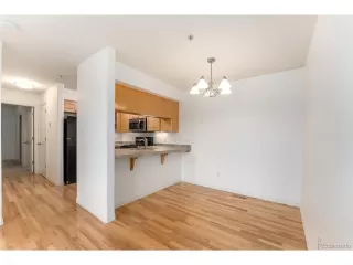 Photo #5: 9574815 Listing