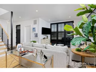 Photo #5: 957525 Listing 