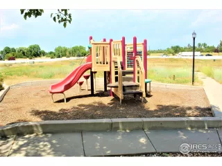 Photo #5: 957550 Listing