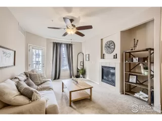 Photo #2: 957560 Listing