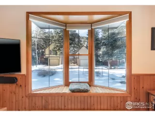 Photo #5: 957606 Listing