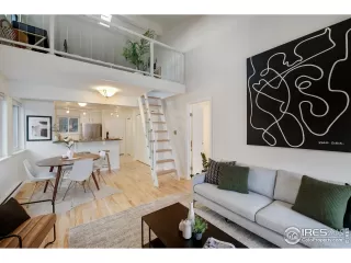 Photo #2: 957683 Listing