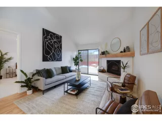 Photo #5: 957683 Listing