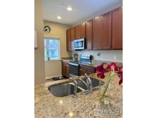 Photo #5: 957687 Listing 