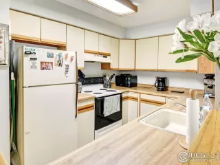 Photo #4: 957765 Listing