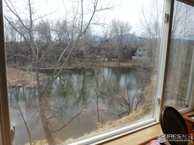 MLS: 957896 Condo For Sale