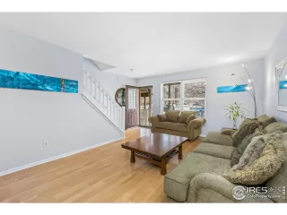 Photo #5: 957946 Listing