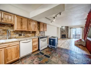 Photo #3: 957954 Listing
