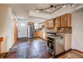 Photo #6: 957954 Listing