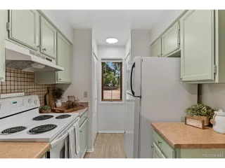 Photo #5: 9579915 Listing