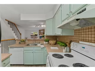 Photo #6: 9579915 Listing