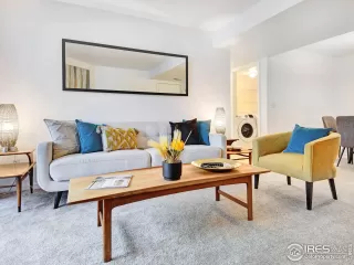 Photo #5: 958005 Listing