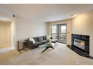 Photo #2: 958010 Listing