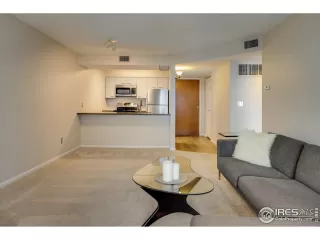 Photo #5: 958010 Listing