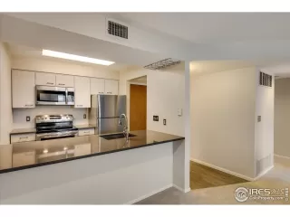 Photo #6: 958010 Listing