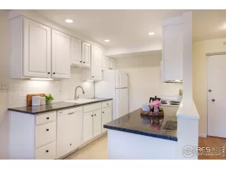 Photo #6: 958029 Listing 