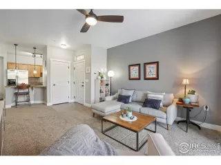 Photo #5: 958038 Listing