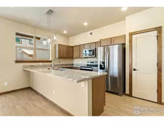 Photo #2: 958048 Listing