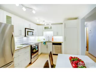 Photo #2: 958051 Listing