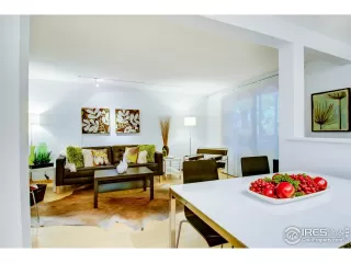 Photo #5: 958051 Listing