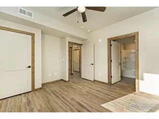 Photo #6: 958054 Listing