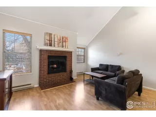 Photo #5: 958113 Listing