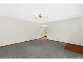 Photo #4: 9581357 Listing