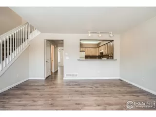 Photo #4: 958155 Listing 