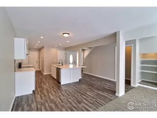 Photo #6: 958183 Listing