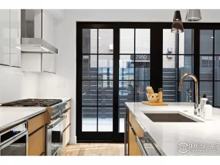 Photo #3: 958217 Listing