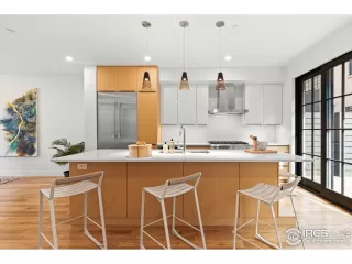 Photo #4: 958217 Listing