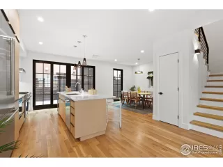 Photo #5: 958217 Listing