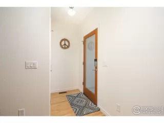 Photo #4: 958270 Listing