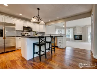 Photo #4: 958297 Listing