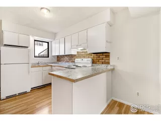 Photo #4: 958326 Listing