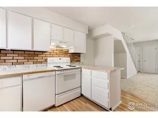 Photo #6: 958326 Listing