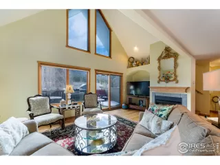 Photo #6: 958329 Listing