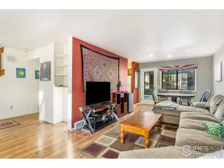 Photo #3: 958344 Listing