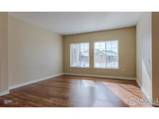 Photo #5: 958369 Listing