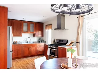 Photo #4: 958387 Listing