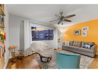 Photo #2: 958417 Listing