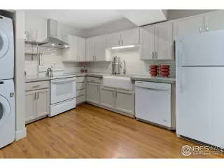 Photo #3: 958417 Listing