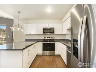 Photo #5: 958497 Listing