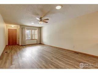 Photo #5: 958503 Listing