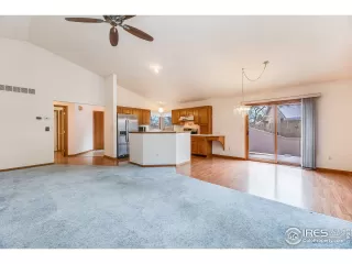 Photo #5: 958512 Listing