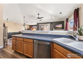 Photo #5: 958514 Listing