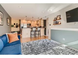 Photo #5: 958522 Listing