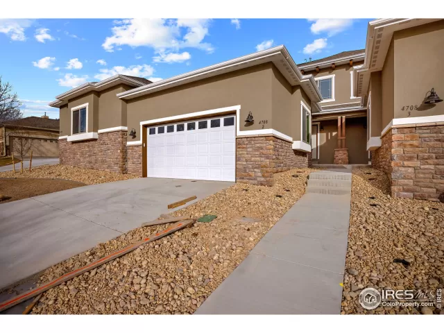 MLS: 958563 Condo For Sale